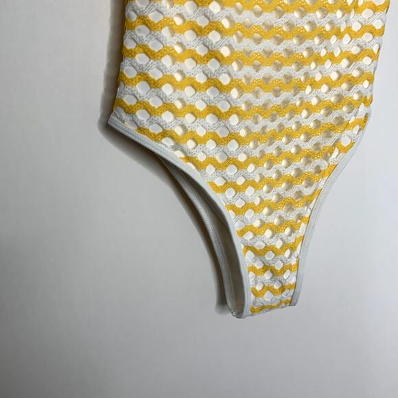 Ellejay Crochet Knit Swimsuit Womens New Yellow Size Small - Picture 2 of 11